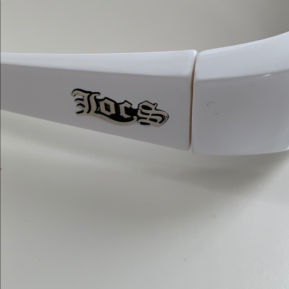 ๐ ๐ SUNGLASSES - Picture 4 of 8